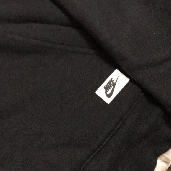 Black Nike sweater - Picture 4 of 5